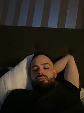 Snapshot of guccititi chatting on 16, 10, 2025 guccititi online show from 16, 10, 2025