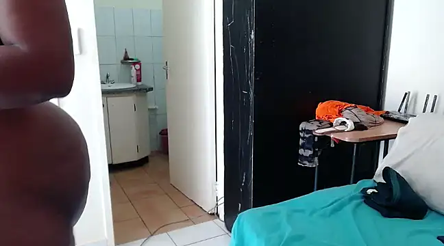 DIVAASS1 online show from 6, 3, 2025