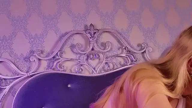 Snapshot of BECKI_VRES chatting on 16, 9, 2025 BECKI VRES online show from 16, 9, 2025