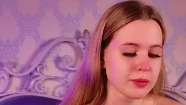 Snapshot of BECKI_VRES chatting on 17, 9, 2025 BECKI VRES online show from 17, 9, 2025