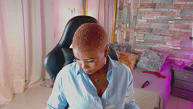 DashaSousaa online show from 13, 9, 2025