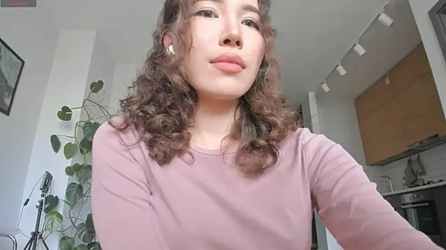 Snapshot of mey_baee chatting on 29, 10, 2025 mey baee online show from 29, 10, 2025