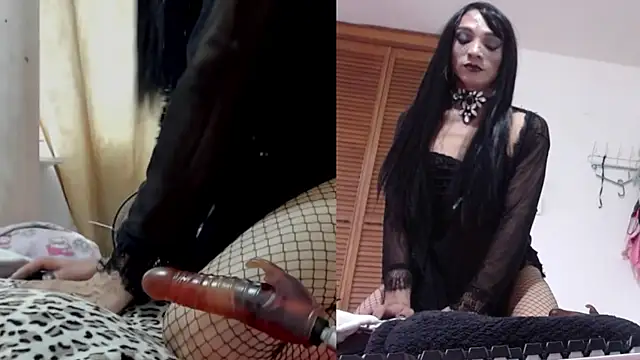 Snapshot of afroditacute15 chatting on 31, 10, 2025 afroditacute15 online show from 31, 10, 2025