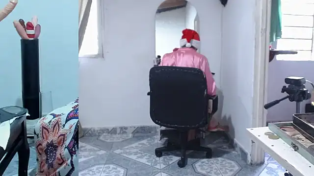 Snapshot of afroditacute15 chatting on 22, 11, 2025 afroditacute15 online show from 22, 11, 2025