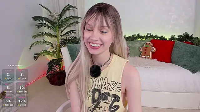 Snapshot of angel_claire chatting on 4, 12, 2025 angel claire online show from 4, 12, 2025