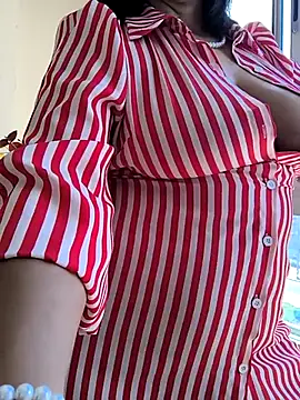 Mrsvictoriaaa online show from 8, 11, 2025