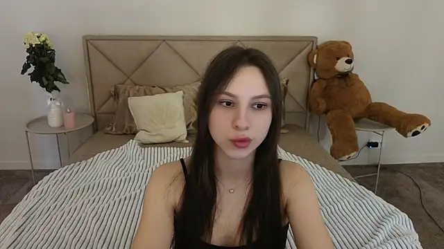 PaigePrado online show from 17, 3, 2026