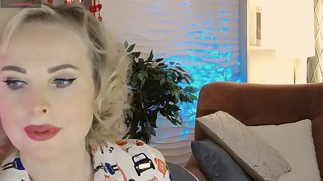 Snapshot of Sandra_Kind chatting on 12, 2, 2026 Sandra Kind online show from 12, 2, 2026