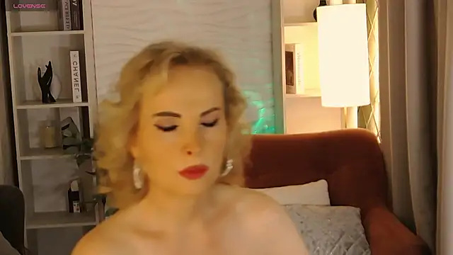 Snapshot of Sandra_Kind chatting on 1, 3, 2026 Sandra Kind online show from 1, 3, 2026