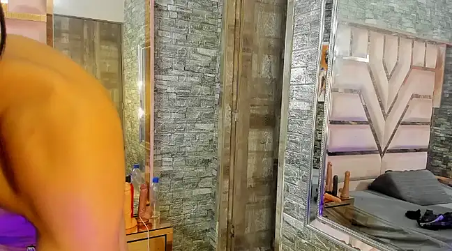 Snapshot of Danny_Luxx chatting on 5, 3, 2025 Danny Luxx online show from 5, 3, 2025