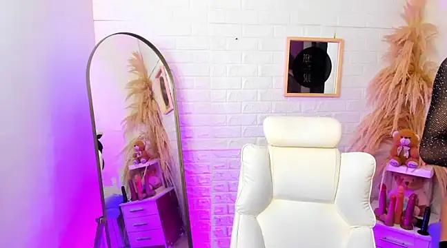 Snapshot of Danny_Luxx chatting on 8, 3, 2025 Danny Luxx online show from 8, 3, 2025