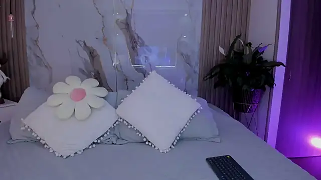 miss martiina online show from 26, 11, 2025