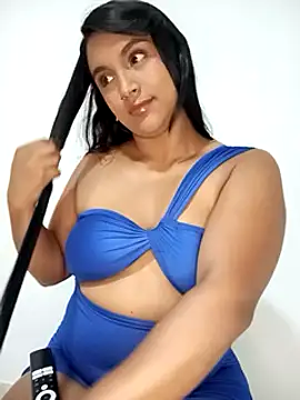 Snapshot of victoria_roussee chatting on 23, 2, 2025 victoria roussee online show from 23, 2, 2025