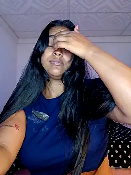 Snapshot of victoria_roussee chatting on 13, 9, 2025 victoria roussee online show from 13, 9, 2025