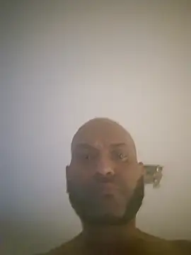 Snapshot of Mrnutella chatting on 5, 3, 2025 Mrnutella online show from 5, 3, 2025