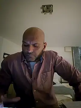 Mrnutella online show from 5, 3, 2025