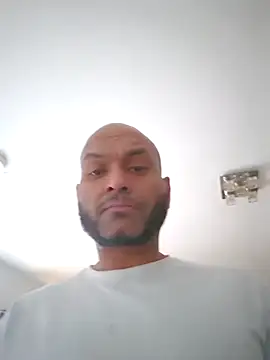 Snapshot of Mrnutella chatting on 7, 3, 2025 Mrnutella online show from 7, 3, 2025