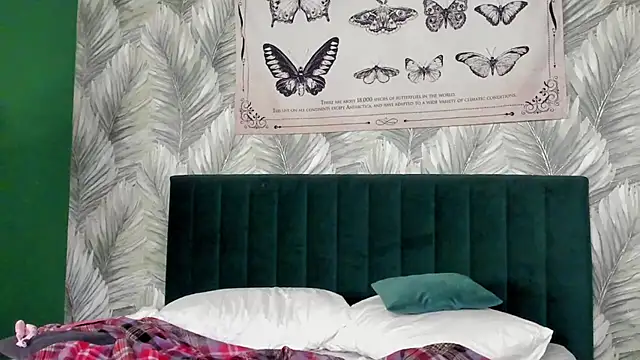 Snapshot of boozekirs_ chatting on 15, 11, 2025 boozekirs online show from 15, 11, 2025