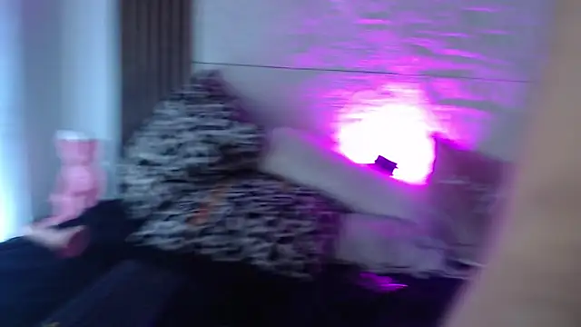 Snapshot of abril_lottie chatting on 17, 2, 2025 abril lottie online show from 17, 2, 2025