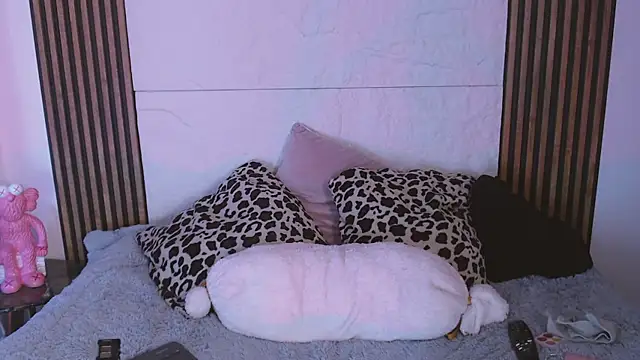 Snapshot of abril_lottie chatting on 11, 3, 2025 abril lottie online show from 11, 3, 2025