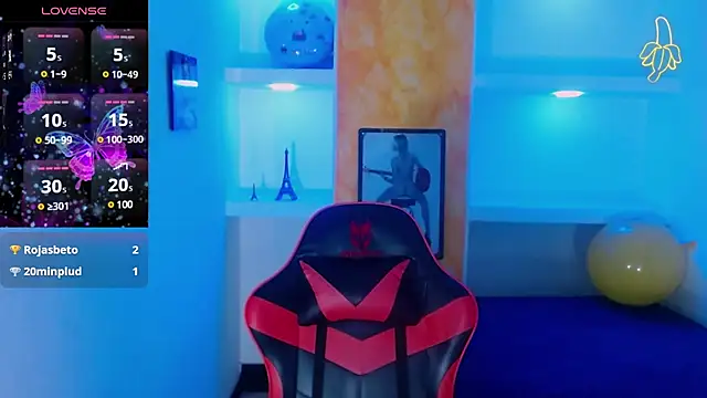 Snapshot of Rihana_Milan chatting on 11, 3, 2025 Rihana Milan online show from 11, 3, 2025