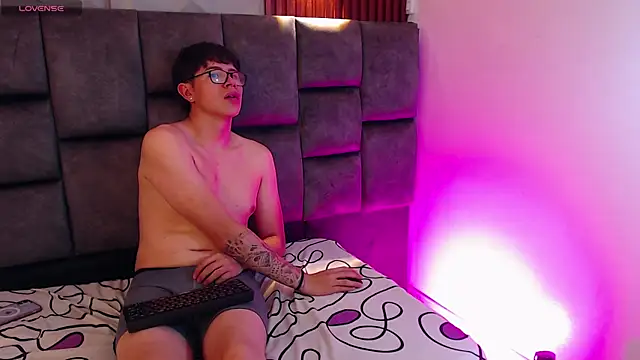 Evie Demn7 online show from 28, 2, 2025