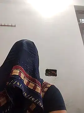 Snapshot of indian_couple4 chatting on 18, 2, 2025 indian couple4 online show from 18, 2, 2025