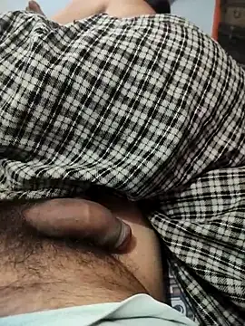 Snapshot of indian_couple4 chatting on 28, 2, 2026 indian couple4 online show from 28, 2, 2026