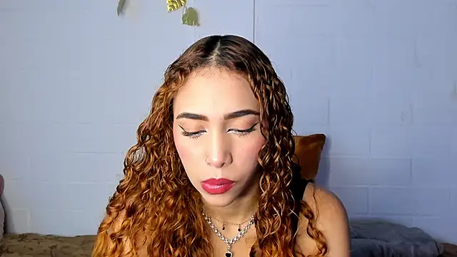 LiaHansson online show from 10, 11, 2025