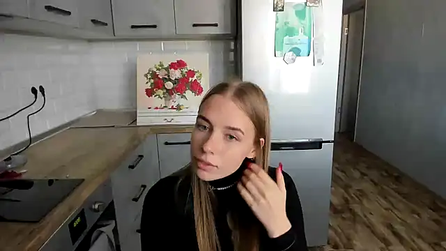 Snapshot of AnnNorriss chatting on 15, 10, 2025 AnnNorriss online show from 15, 10, 2025