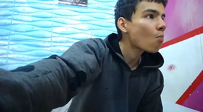 seigfried0 online show from 17, 3, 2025