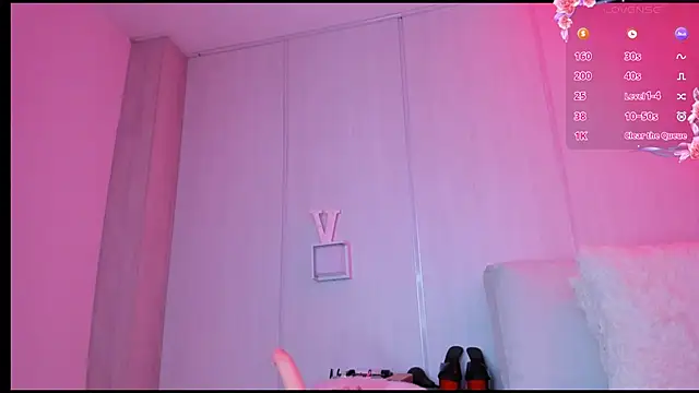 sasha riverss online show from 18, 10, 2025