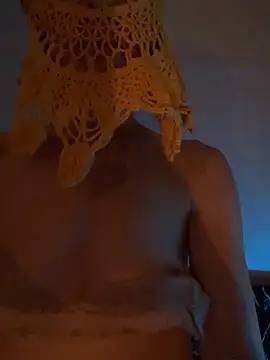 Snapshot of Hildas chatting on 14, 10, 2025 Hildas online show from 14, 10, 2025