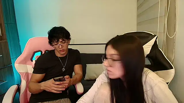 DesireLuxe online show from 5, 11, 2025