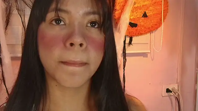 emily sweett24 online show from 30, 10, 2025