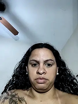 analaura32 online show from 19, 11, 2025