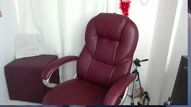 Snapshot of Mature_2025 chatting on 6, 3, 2026 Mature 2025 online show from 6, 3, 2026