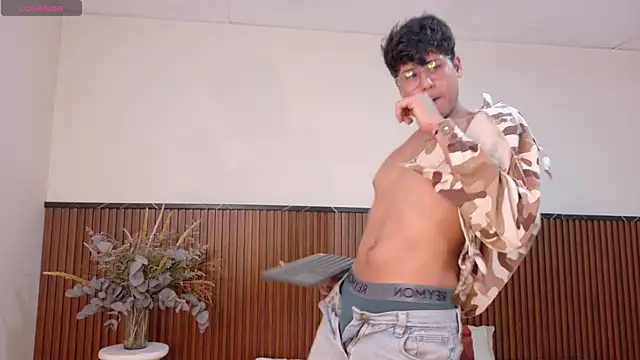 Raiden  Boy online show from 4, 3, 2025