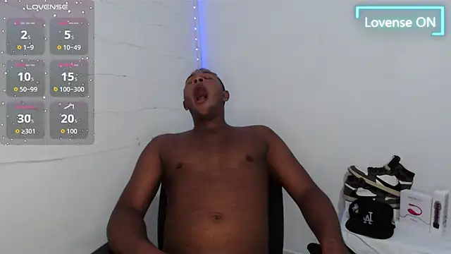 Snapshot of Gooss_cum chatting on 17, 9, 2025 Gooss cum online show from 17, 9, 2025