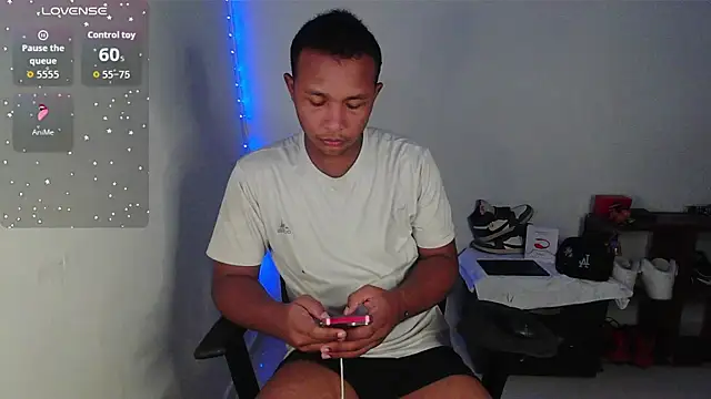 Snapshot of Gooss_cum chatting on 23, 10, 2025 Gooss cum online show from 23, 10, 2025