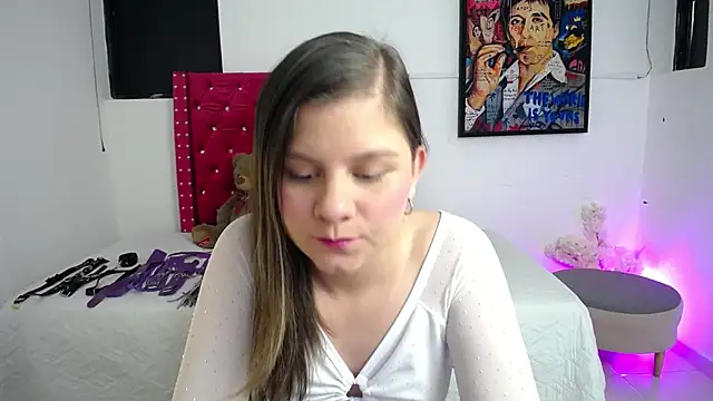 ValeAmayaa online show from 4, 11, 2025