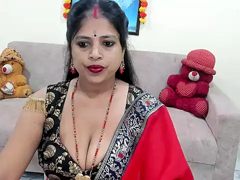 leahgotiii online show from 13, 10, 2025