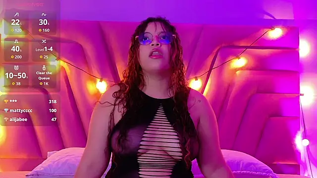 innocenthazel online show from 25, 10, 2025