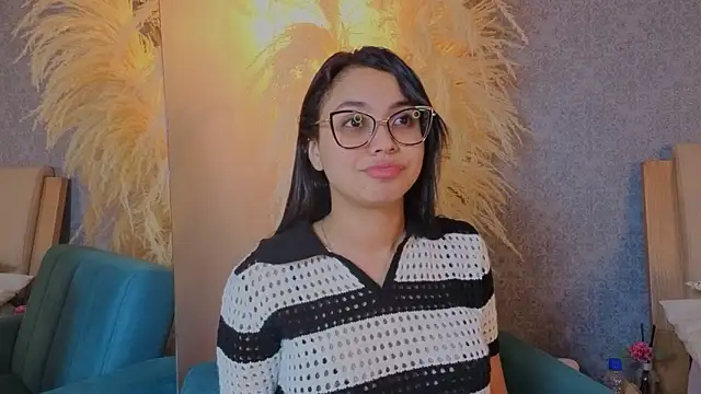 Snapshot of Lucia_Brown_ chatting on 20, 3, 2026 Lucia Brown online show from 20, 3, 2026