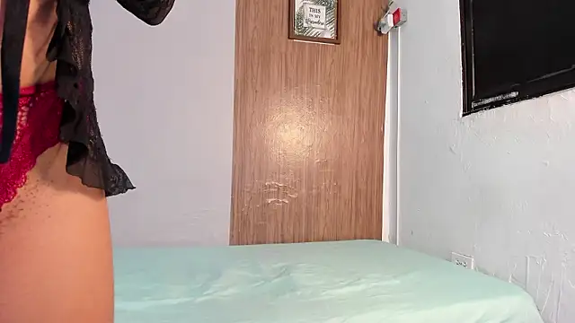 Snapshot of couple_hotfox chatting on 17, 3, 2026 couple hotfox online show from 17, 3, 2026