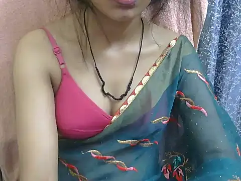 Cute Pihu01 online show from 11, 9, 2025