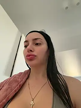 Mia Splash online show from 13, 3, 2026