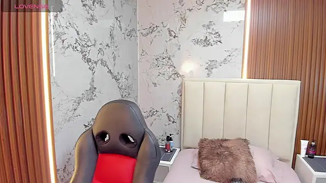 MEGANZARICK online show from 12, 3, 2026