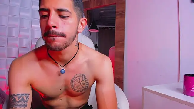 AlejandroStormm online show from 4, 12, 2025