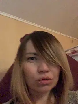 Ella Pearlie online show from 28, 2, 2025